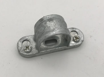 Mudah Menginstal Fittings Saluran BS4568 dari Baja Karbon Spacer Bar Saddle Dengan Base