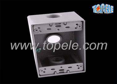 Kotak listrik tahan cuaca 3 lubang satu Gang Outlet Fitting Aksesoris