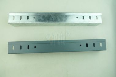 Powder Coated Slotted Steel Gi Kabel Trunking Custom Size Trunking Kabel Tray