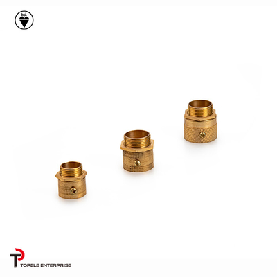 Mesin CNC Kuningan adaptor selang saluran pria, kuningan adaptor pria