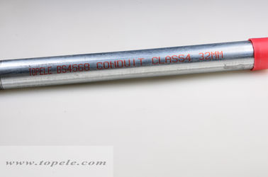 Hot Dip Galvanized Steel BS4568 Saluran Kelas 4 GI Pipe Dengan Kopling Dan Tutup Perlindungan