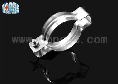 Hanger EMT Saluran Dan Fittings, Fittings kompresi kaku dengan baut dan kacang