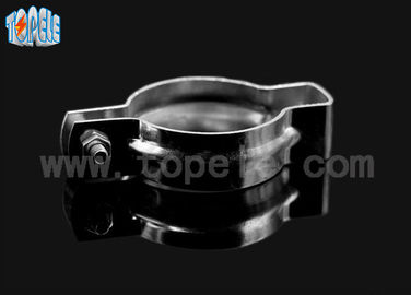 Hanger EMT Saluran Dan Fittings, Fittings kompresi kaku dengan baut dan kacang