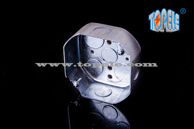 1-7/8 "Deep 4 ′′ Octagon Steel Galvanized Conduit Box, Draw construction, dengan lima 1/2 " dan empat 3/4 " KOS